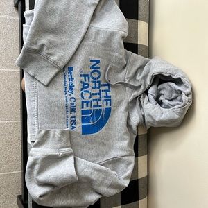 Great condition men sweatshirt